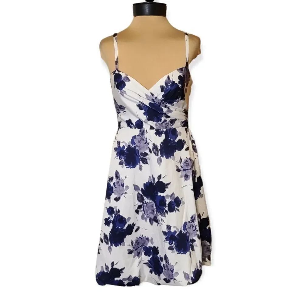 Forever 21 White Blue Floral Sleeveless Dress Medium